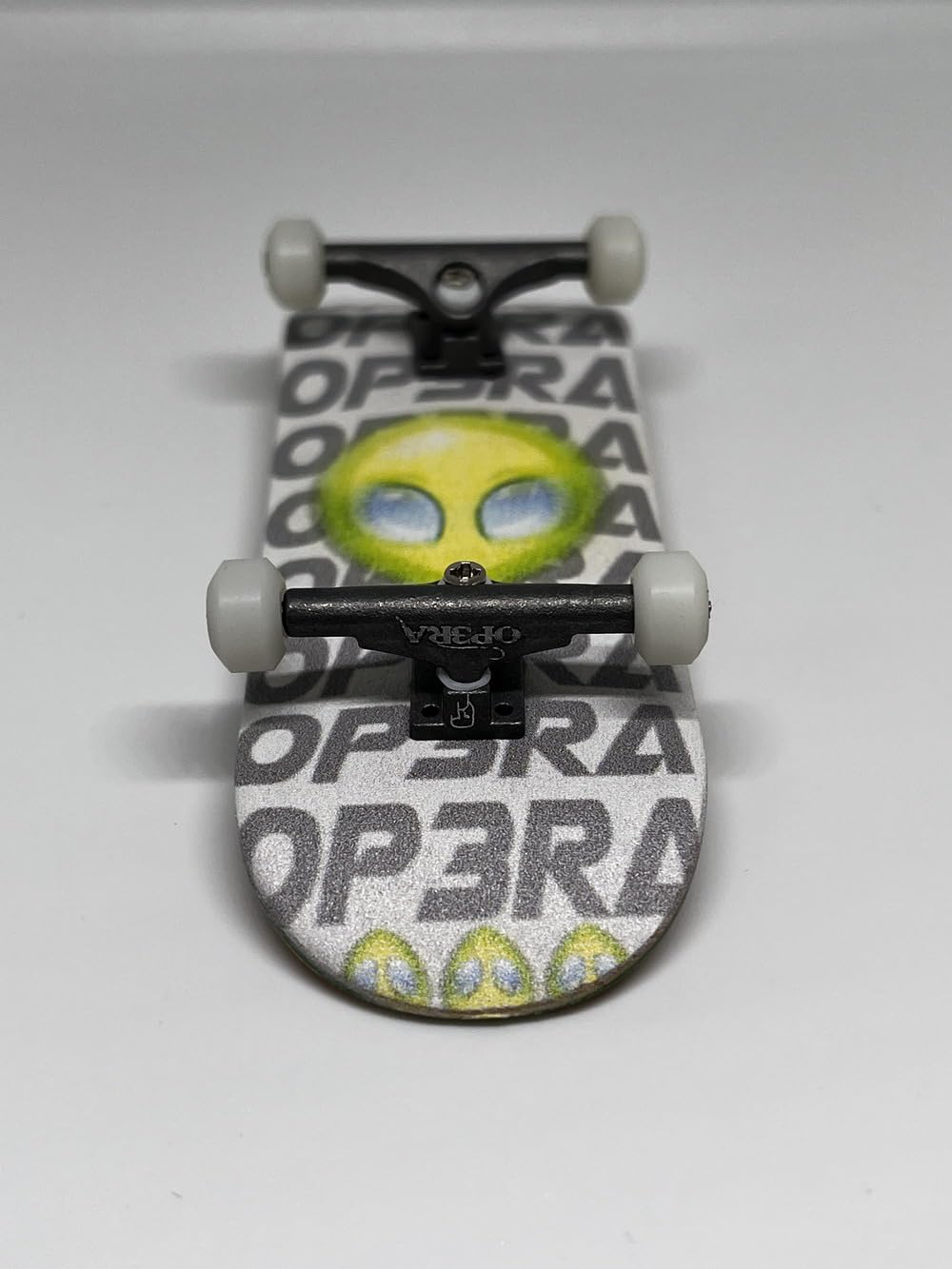 Op3ra Pro Fingerboard Complete-34 * 96mm Maple Wood Deck,UV Printing Graphic-Solid Single Axles Pro Trucks & 5 Urethane Bearing Wheels,-Replace Bushings-The Alien A51