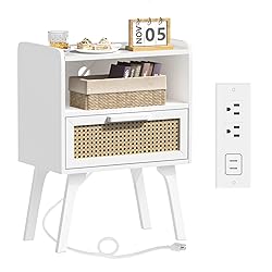 Lerliuo Rattan Nightstand with Charging