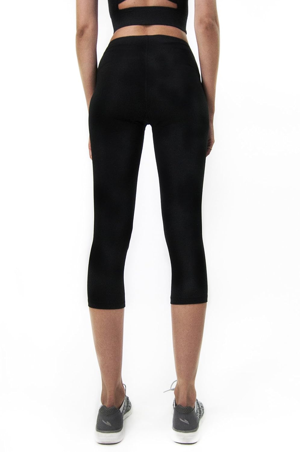 satva - women yoga/sports/fitness activities capri