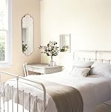 Dulux Silk Emulsion Paint For Walls And Ceilings Fine Cream 2.5 Litres view 5