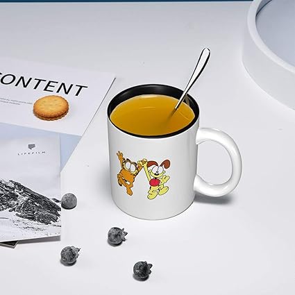 Amazon Co Jp ガーフィールド 陶器 マグカップ コーヒーカップ 撥水マグ マグ 耐熱 電子レンジ温め 真空断熱 かっこいい ホーム キッチン