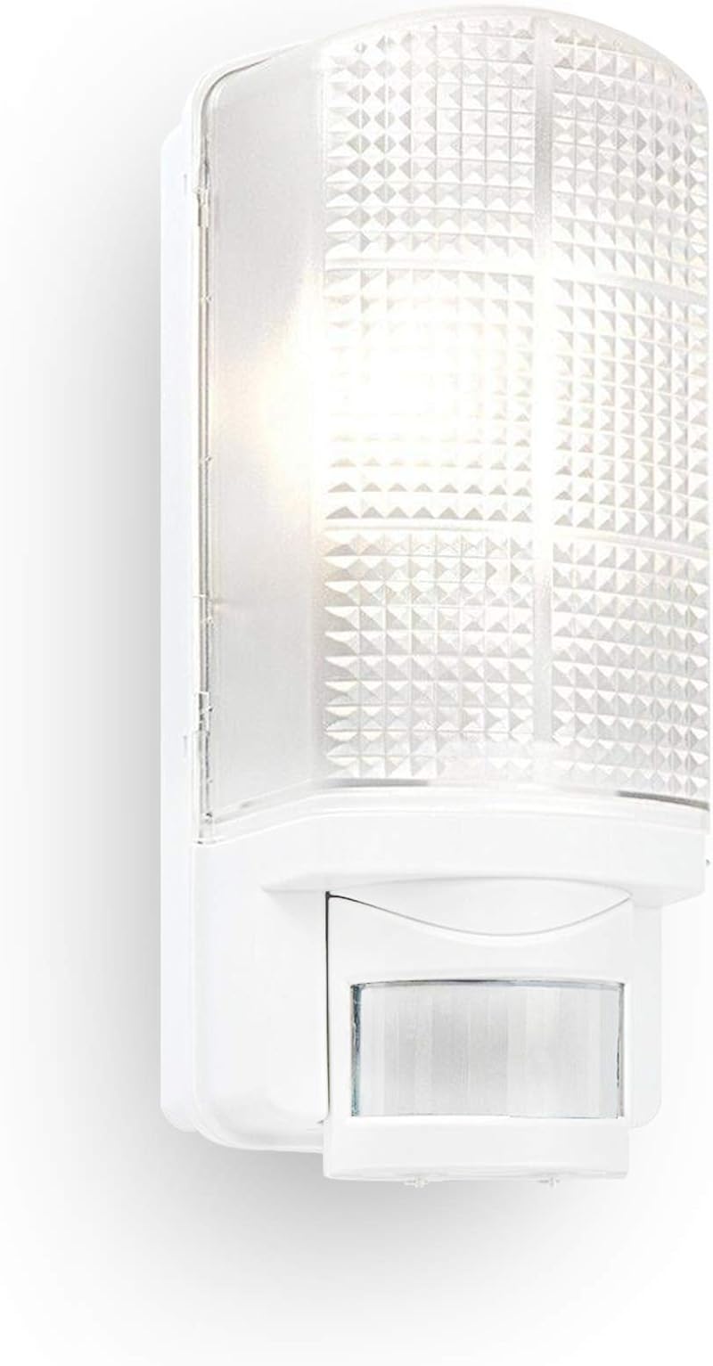 National Lighting Motion Outdoor Bulkhead Light PIR IP44 White LED E27