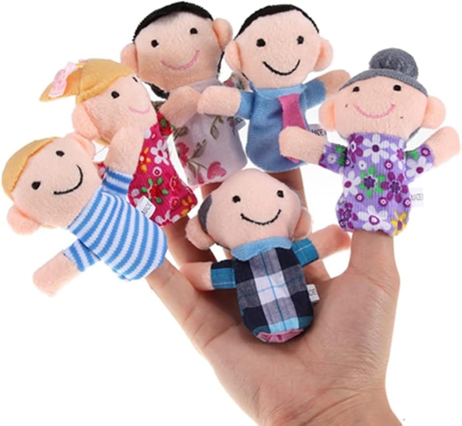 6 Piece Finger Puppet Set, Cloth Velvet Puppets, 6 People Family Members Finger Puppets Set, Party Favors for Baby Boys Girls Birthday Gifts Christmas Stocking Stuffers Story Time Random Colour