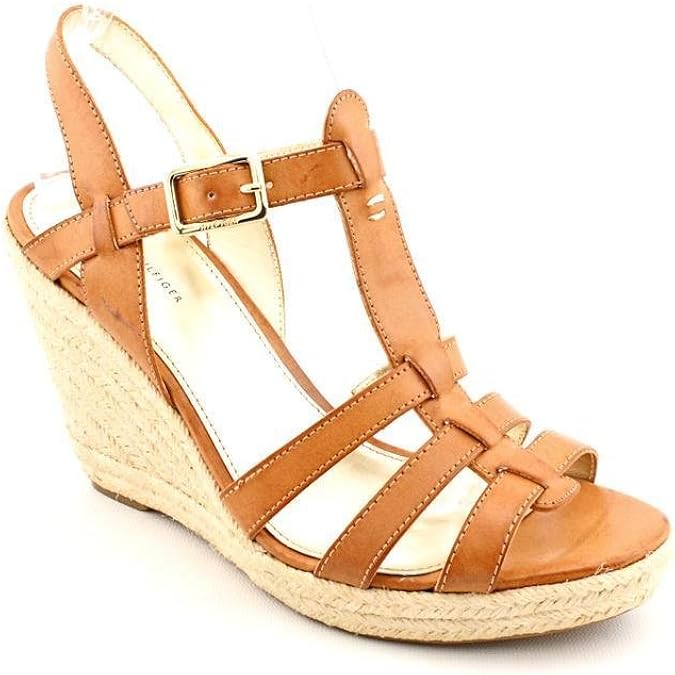 Amazon.com | TOMMY HILFIGER Women's Faye | Sandals