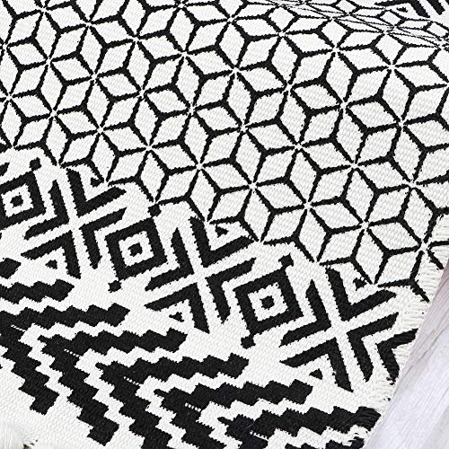 LOMOHOO Macrame Woven Wall Hanging Tapestry Boho Chic Wall Decor Geometric Art Bohemian Decoration for Apartment Home Dorm Room Backdrop (Black Geometric)