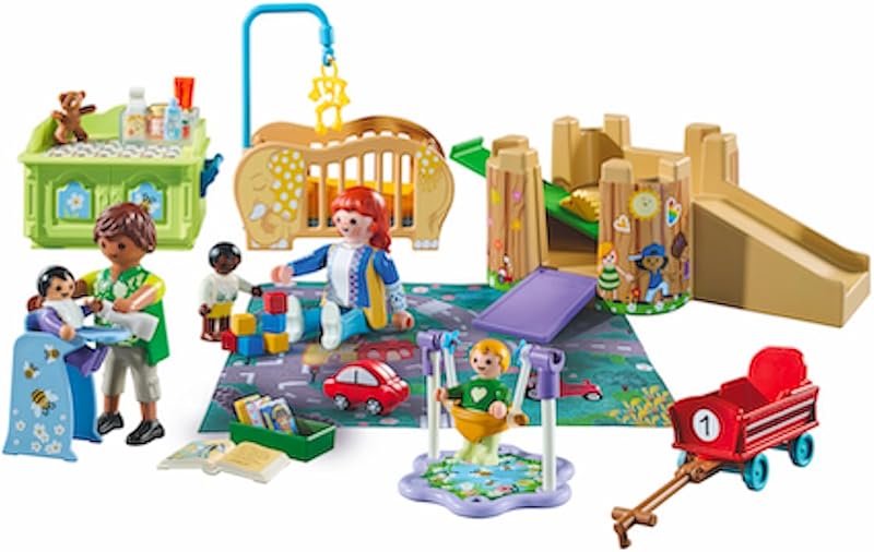 MyLife Promo Pack 71649 Krabbelgruppe, inklusive fünf Figuren, Spielturm, Rutsche und vielen niedlichen Accessoires, detailreiches Spielzeug für Kinder ab 4 Jahren