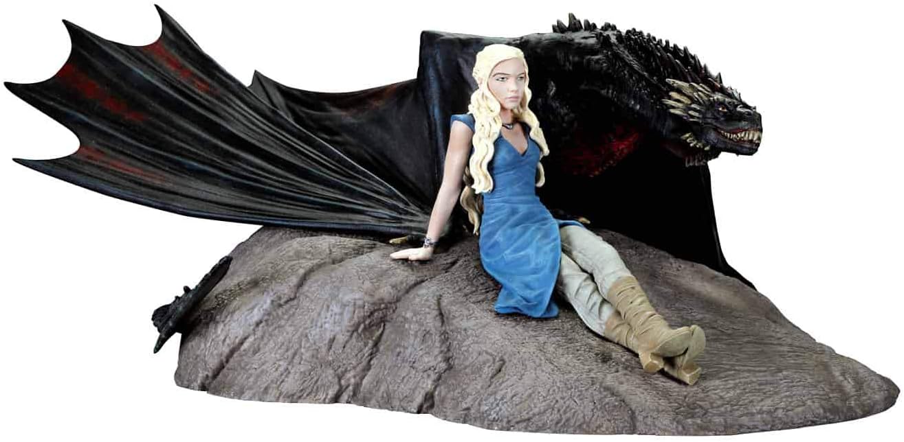 dark horse game of thrones daenerys & drogon statuette