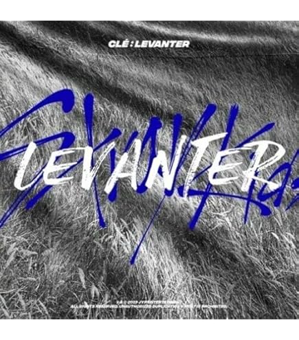 STRAY KIDS Clé : Levanter Albu (CLE Version) CD+Photobook+3 QR