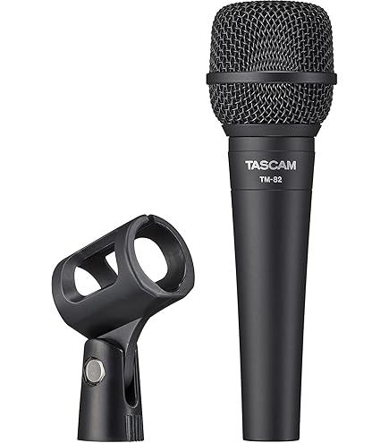 Samson Q4 CL Dynamic Handheld Microphone - Cardioid Pattern With On/Off Switch