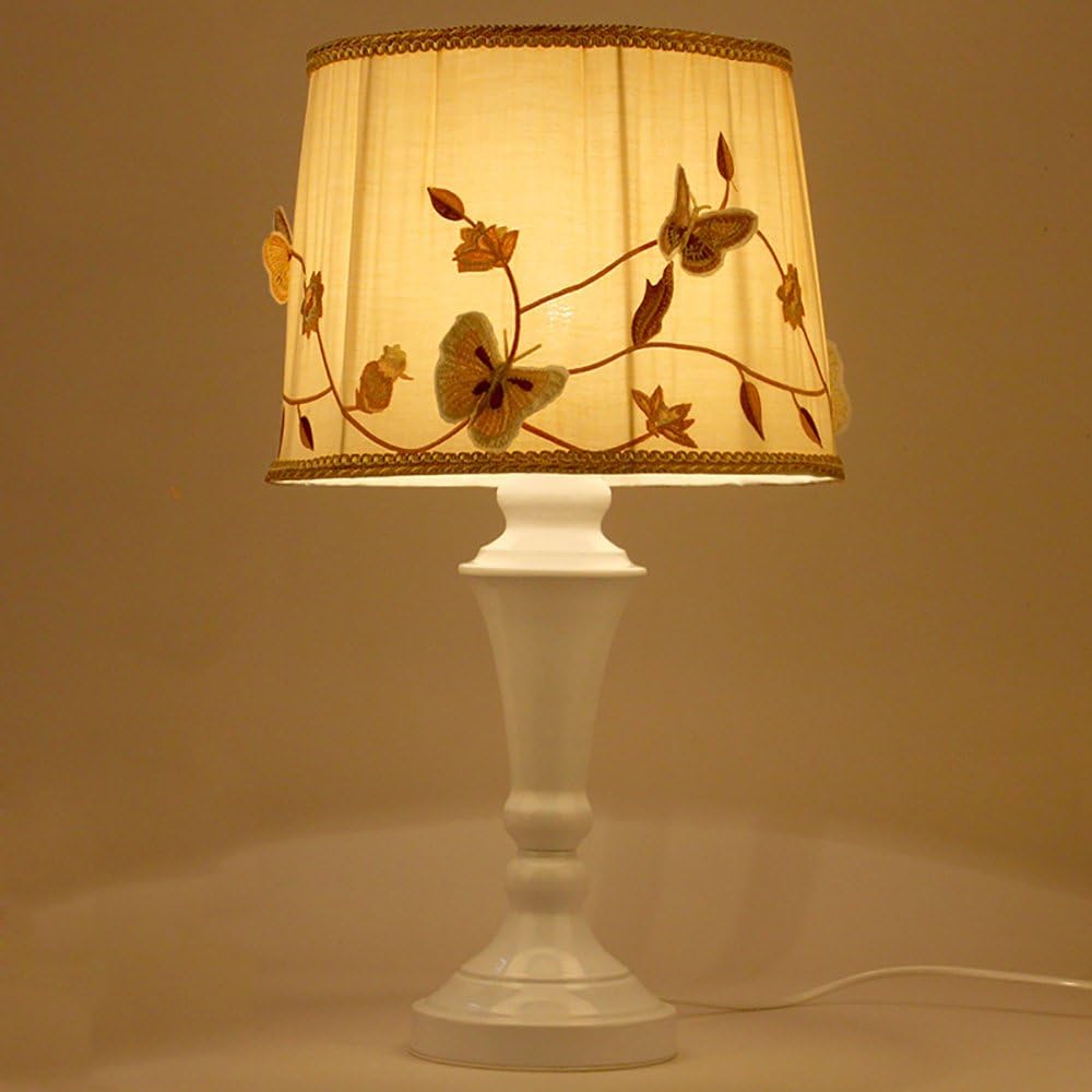 GWF Korean pastoral style bedroom table lamp hotel three-dimensional butterfly flower white bedside lamp