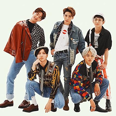 Shinee Shinee 1 And 1 5th Repackage Album 2cd Photobook Photocard Tracking Number K Pop Sealed Amazon Com Music