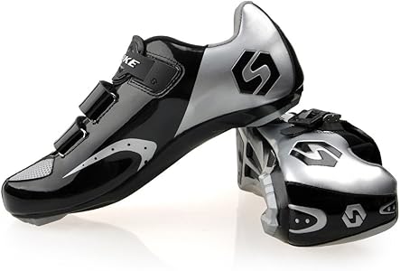 black cycling shoes