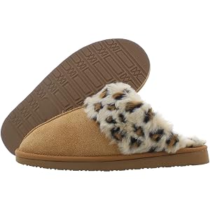 Minnetonka Women's Chesney Scuff Flat