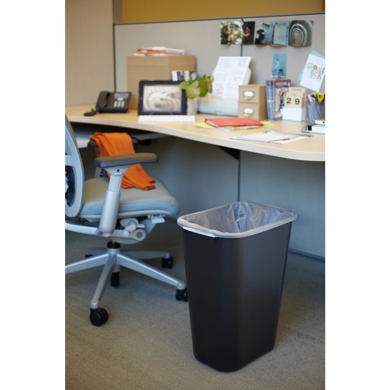 Rubbermaid Commercial Products Plastic Resin Wastebasket Trash Can for Bedroom Bathroom, Office, 10 Gallon/41 Quart, Black (Pack of 4): Industrial & Scientific