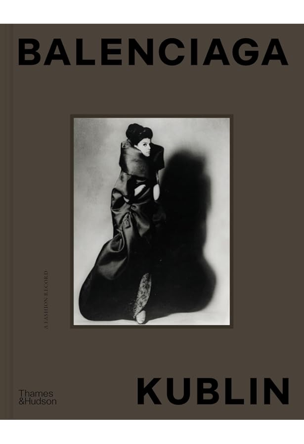 The Master of Us All: Balenciaga, His Workrooms, His World: Blume