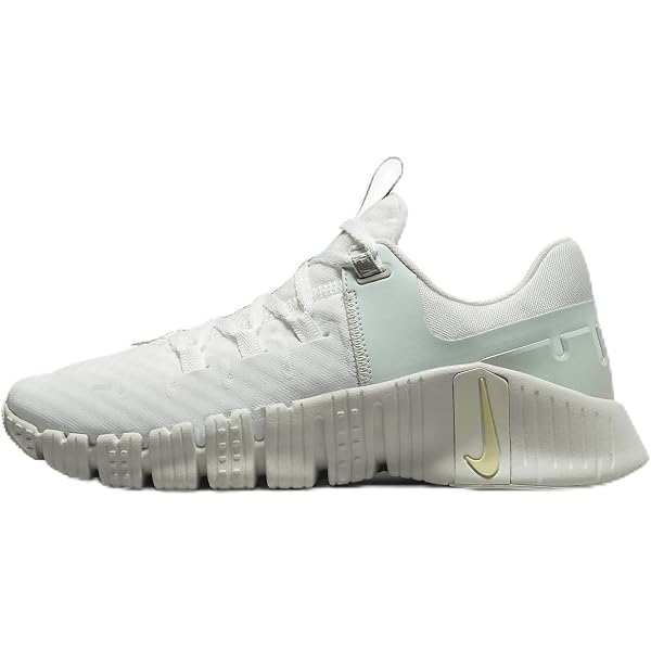 Amazon.com | Nike Savaleos Weightlifting Shoes (CV5708-101, White