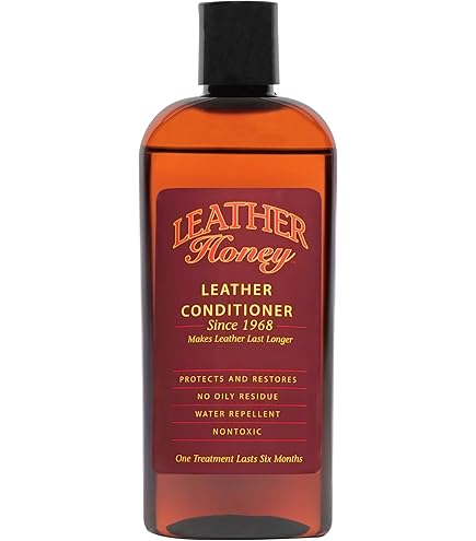 Amazon.com: Montana Pitch-Blend All-Natural Leather Dressing – Heavy-Duty  Conditioner & Waterproofer for Boots, Saddles & More – 3oz, 14oz, 52oz  Sizes (52oz) : Health & Household