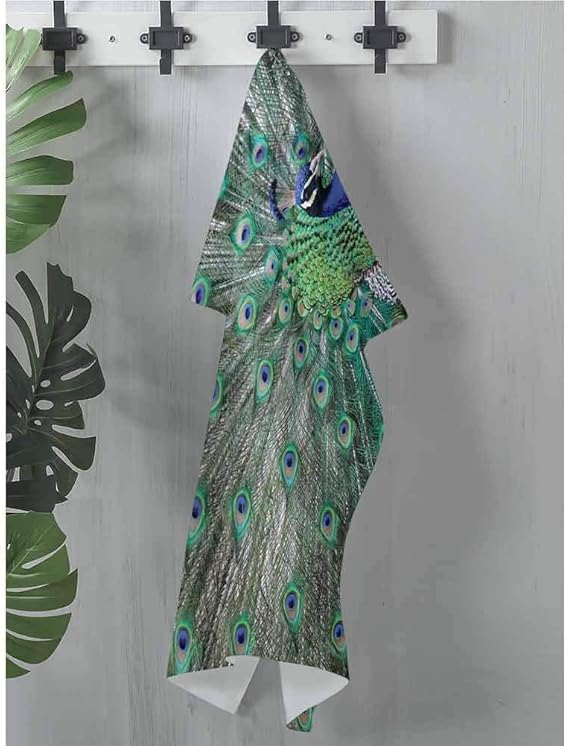 dsdsgog Floral Hand Towels Peacock,Peacock Displaying