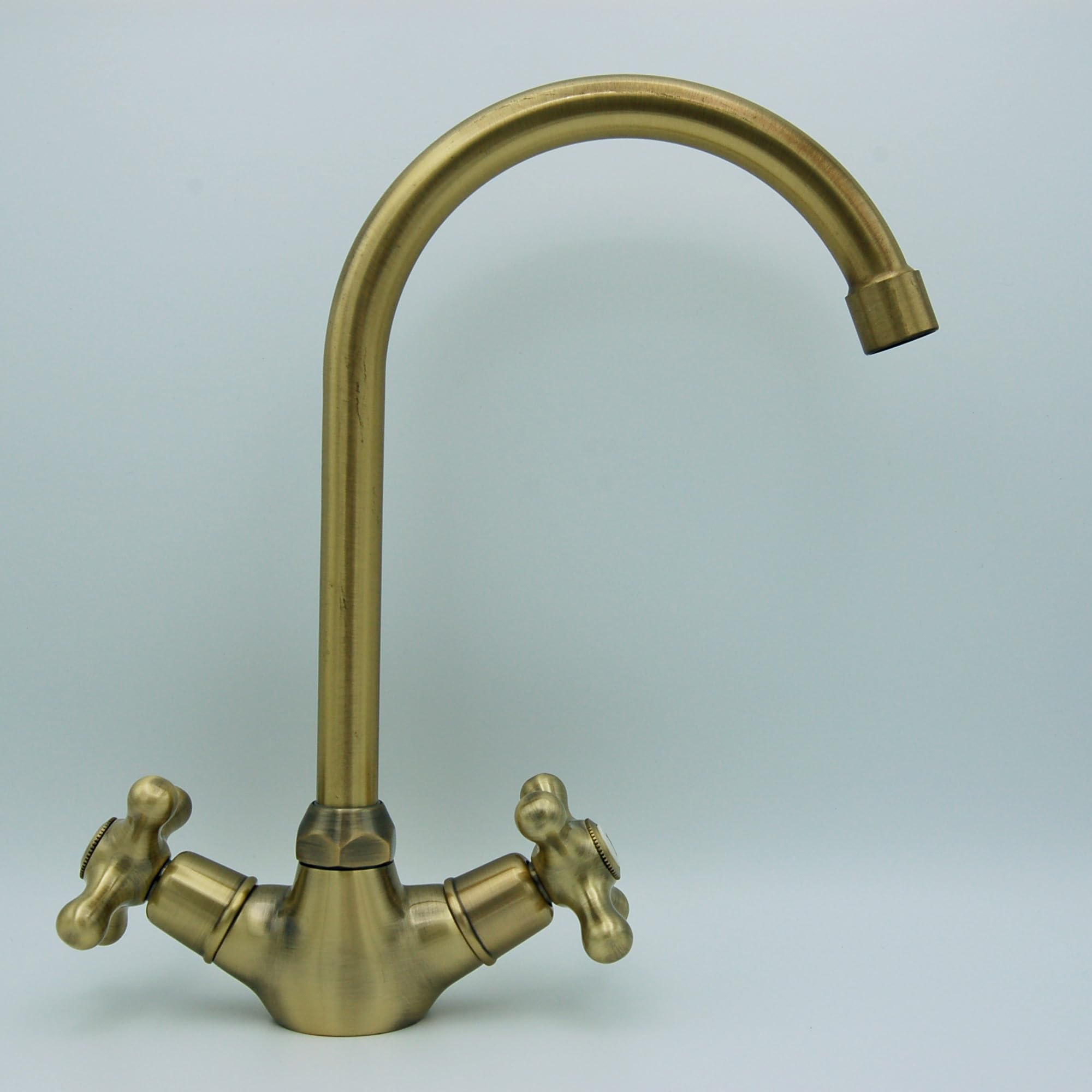 Classic Bronze Kitchen Sink Tap