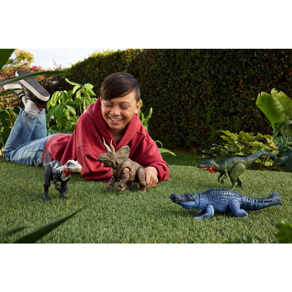 Mattel Jurassic World Rebirth Gigantic Thrashers Tyrannotitian Dinosaur Figure Toy, 2 Tail Activated Rampage Attacks, Digital Play