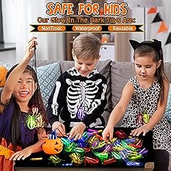 82 Pcs Glow Critters For Halloween Party