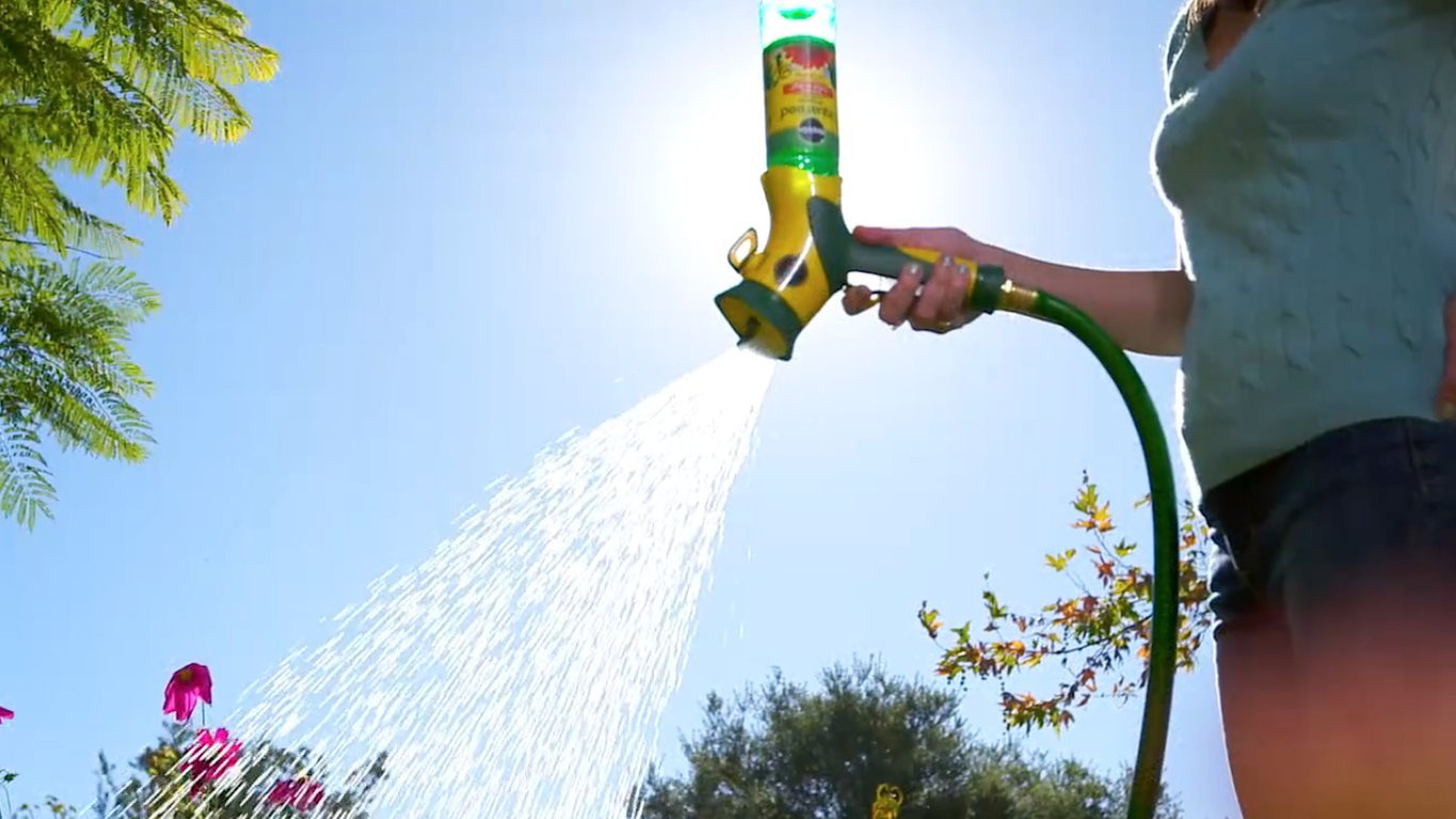 Amazon Com Miracle Gro Liquafeed Advance Starter Kit With Garden