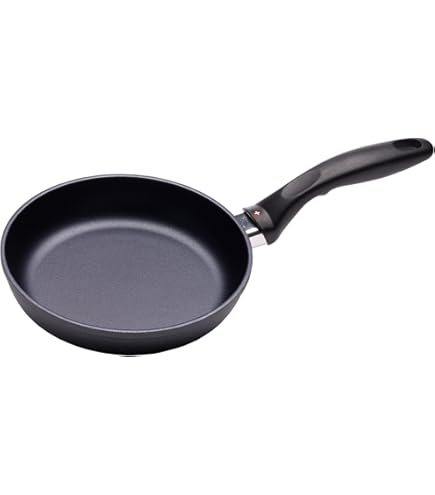 Amazon.com: Swiss Diamond 9.5 英吋(約24.1 公分)Fry Pan HD 不粘感應