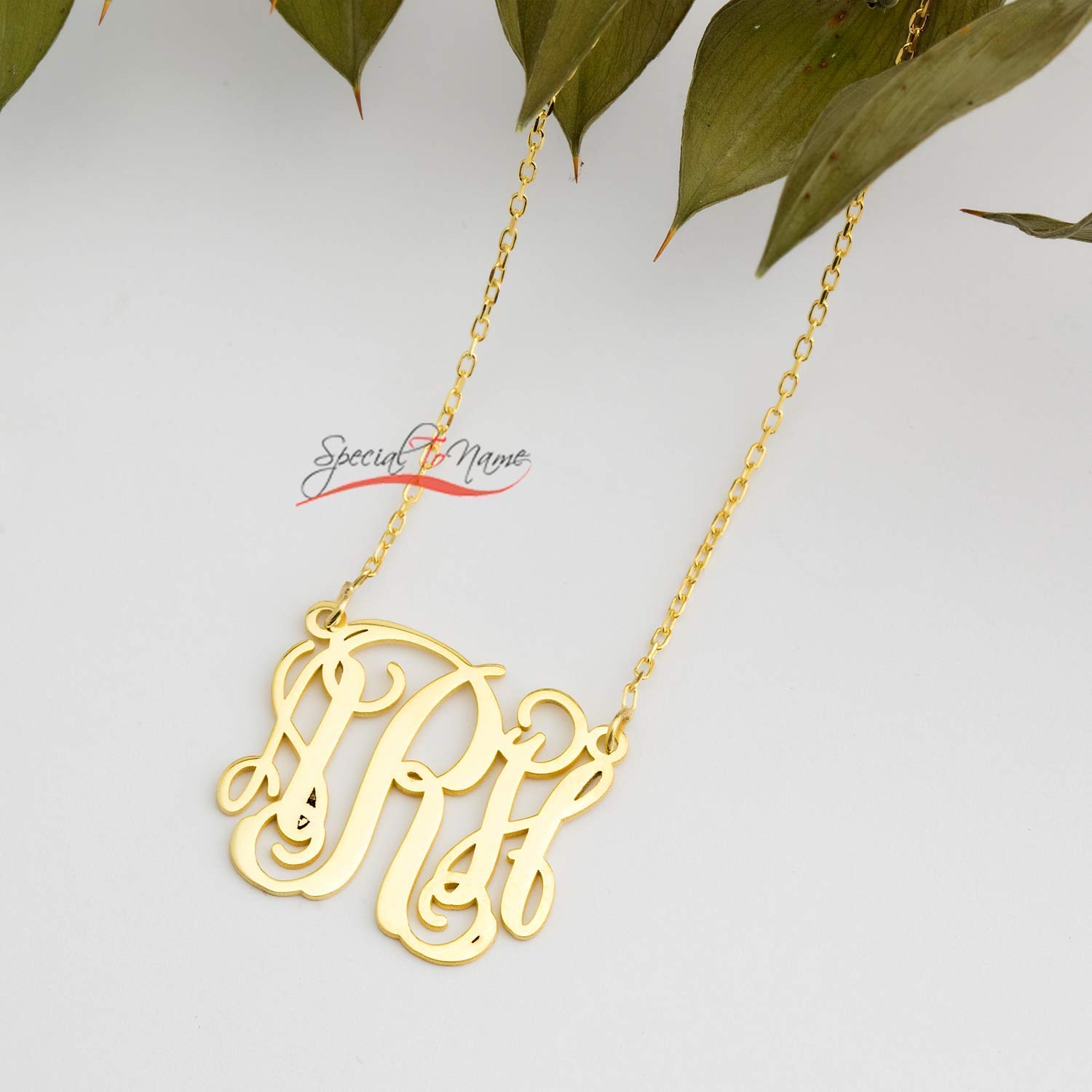 gold necklace for girlfriend