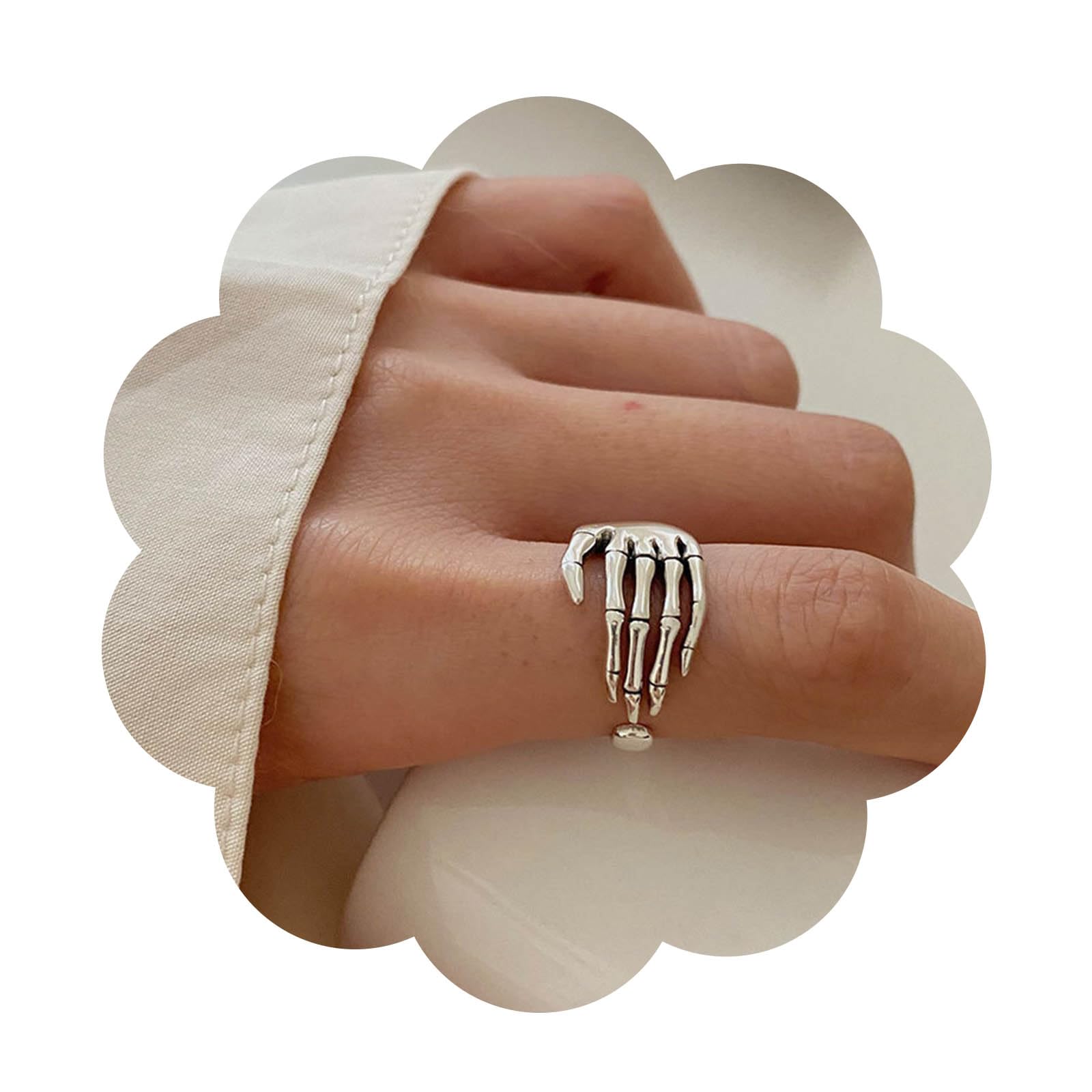 TseenYi Hand Skull Ring Gothic Five-claw Skull Ring Hip-hop Ring Dark Series Jewelry for Women and Girls Cocktail Party Christmas(ancient silver)