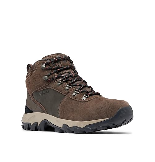 Columbia Men's Newton Ridge Plus II Suede Waterproof, Cordovan/Spice, 8