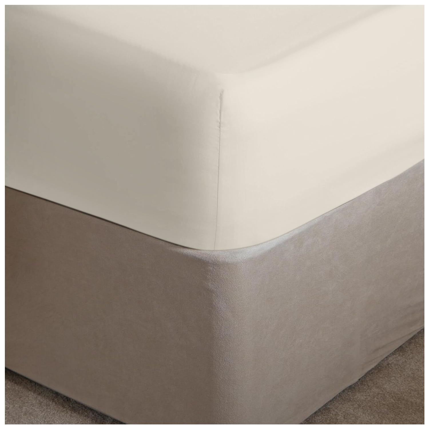 GC GAVENO CAVAILIA Easy Care Percale Extra Deep Fitted, Luxury Soft & Cosy Non Iron Thick Polycotton Bed Sheets, Cream, Super King