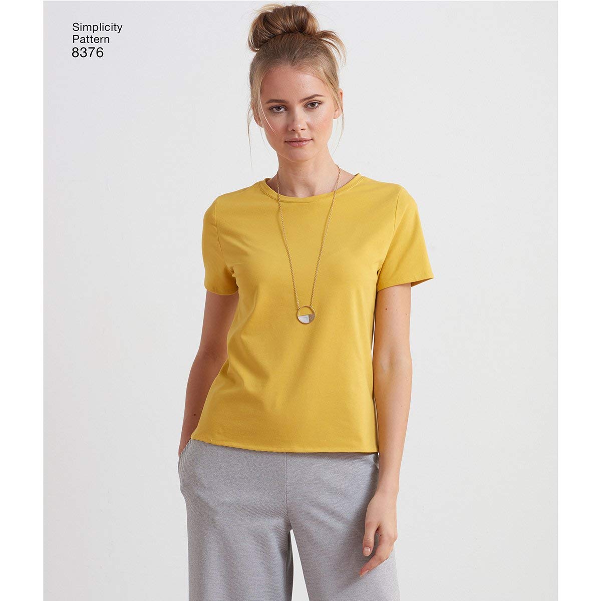 Simplicity Pattern 8376 Women’s Knit Top with Multiple Pieces for Design Hacking, Paper, White, 22 x 15 x 1 cm