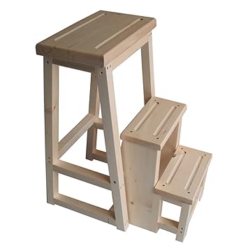 Die Treppe Hinaufgehen - minimalistisches Interieur