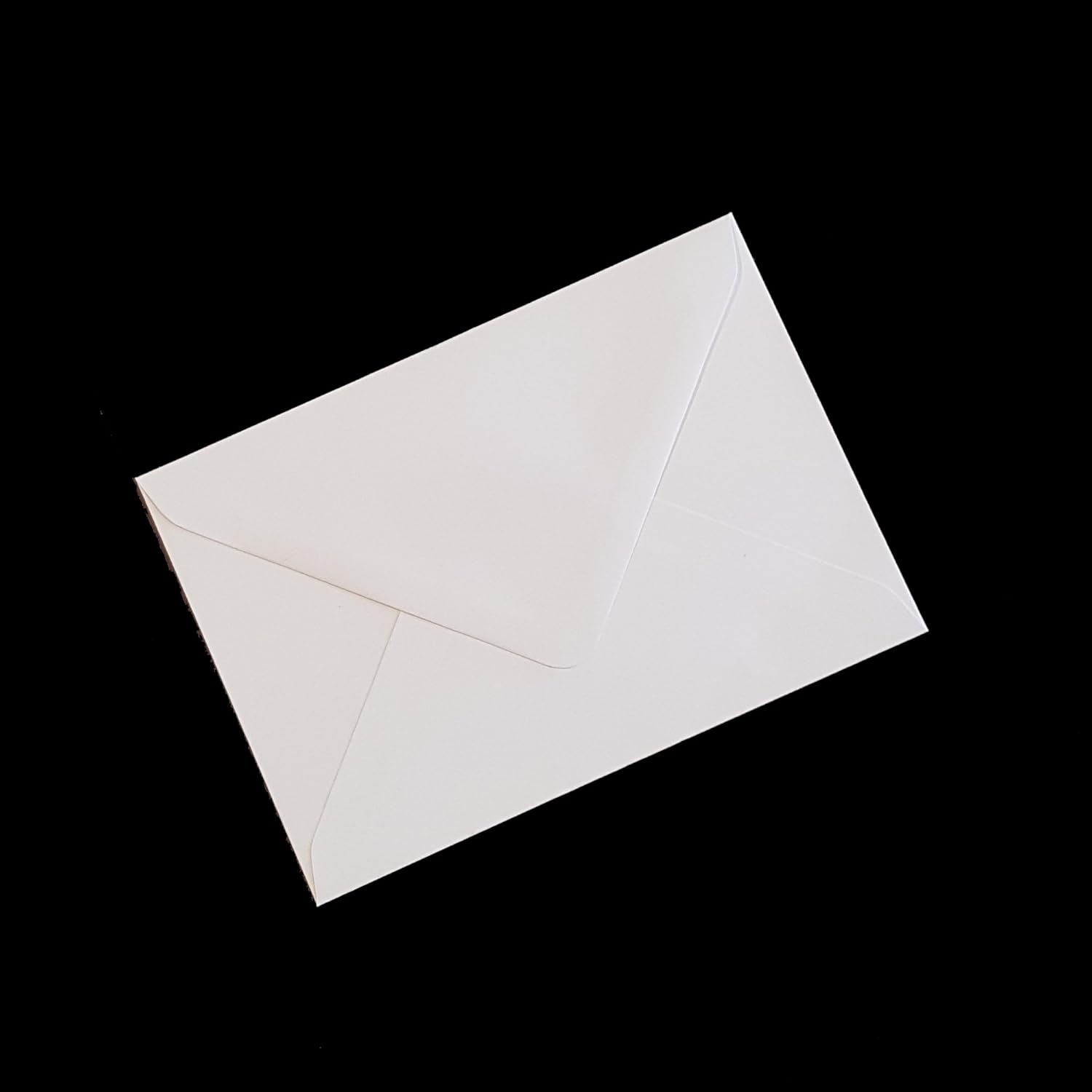 100 5x7" Premium White Envelopes Packed by the CandyRushTM Charity (133x184mm) For Greetings