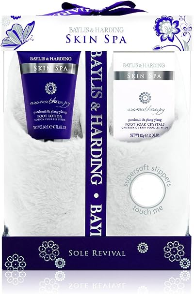 Baylis & Harding Luxury Slipper Aromatherapy Skin Spa Set White Fleece Robe