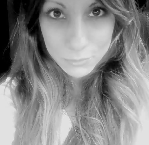 Amazon Com Slide A Modern Satire On The Excess Of Greed Ebook Viola Saira Kindle Store