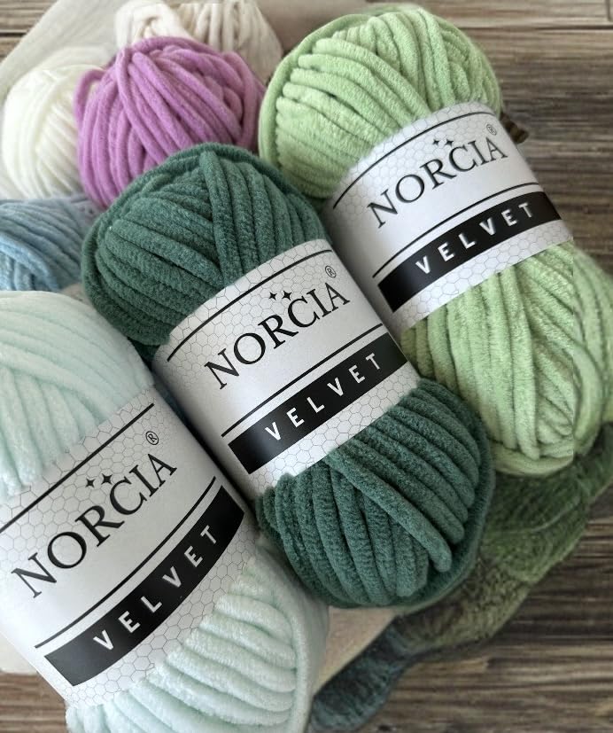 Soft Velvet Yarn Chenille Yarn for Crocheting Super Bulky 100g (74.3 yds) Baby Blanket Yarn for Knitting Amigurumi Yarn for Crochet Weaving Craft (Asparagus Green, 1 Skein)