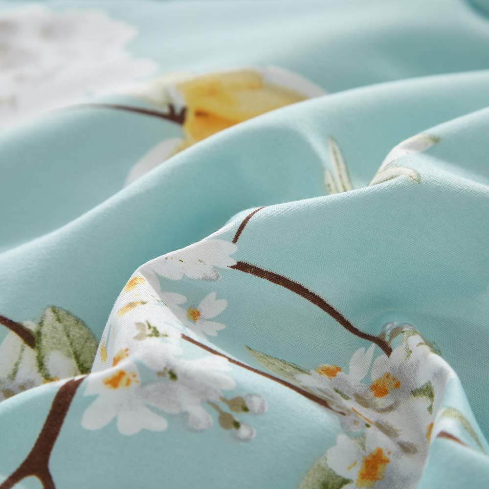 Joyreap 3pcs Floral Comforter Set, Soft Microfiber Comforter for All Season, Elegant White Flower Printed on Blue Reversible Design (King, 102x90 inches): Home & Kitchen