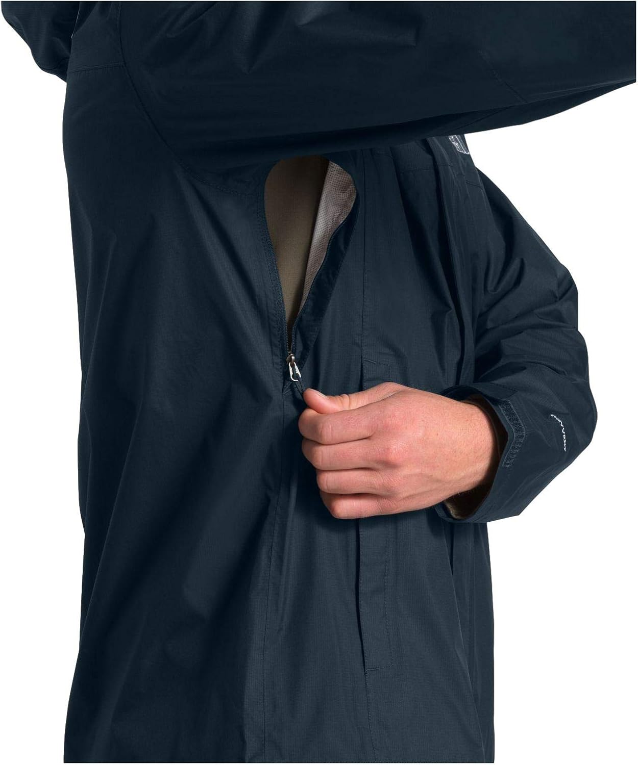 The North Face Men's Venture 2 Jacket: Clothing