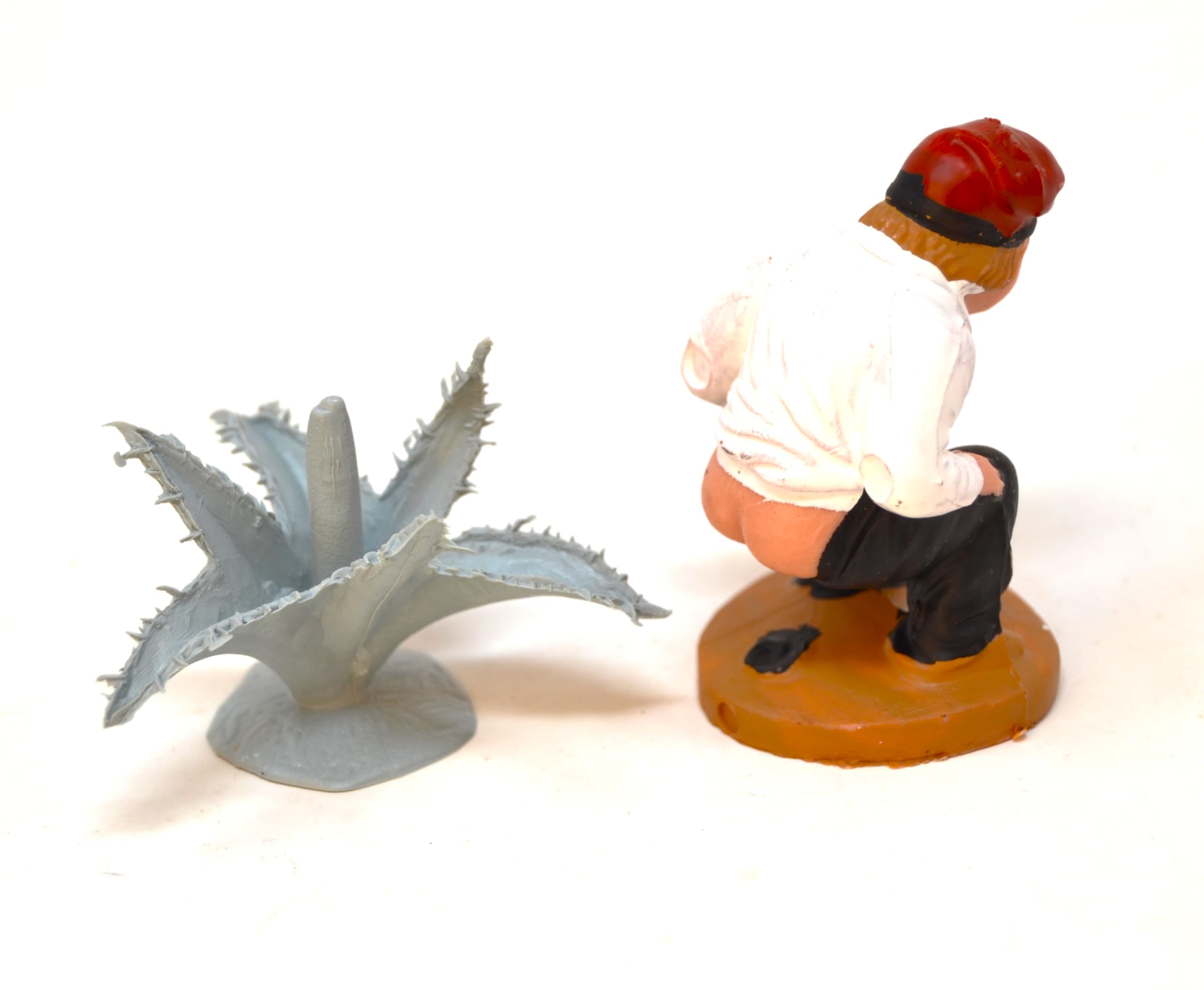 5 cm hidden nativity scene. find the Christmas figure. the man who poops. shitting statuette. nativity scene set, figures, jesus. 3 kings. scale models