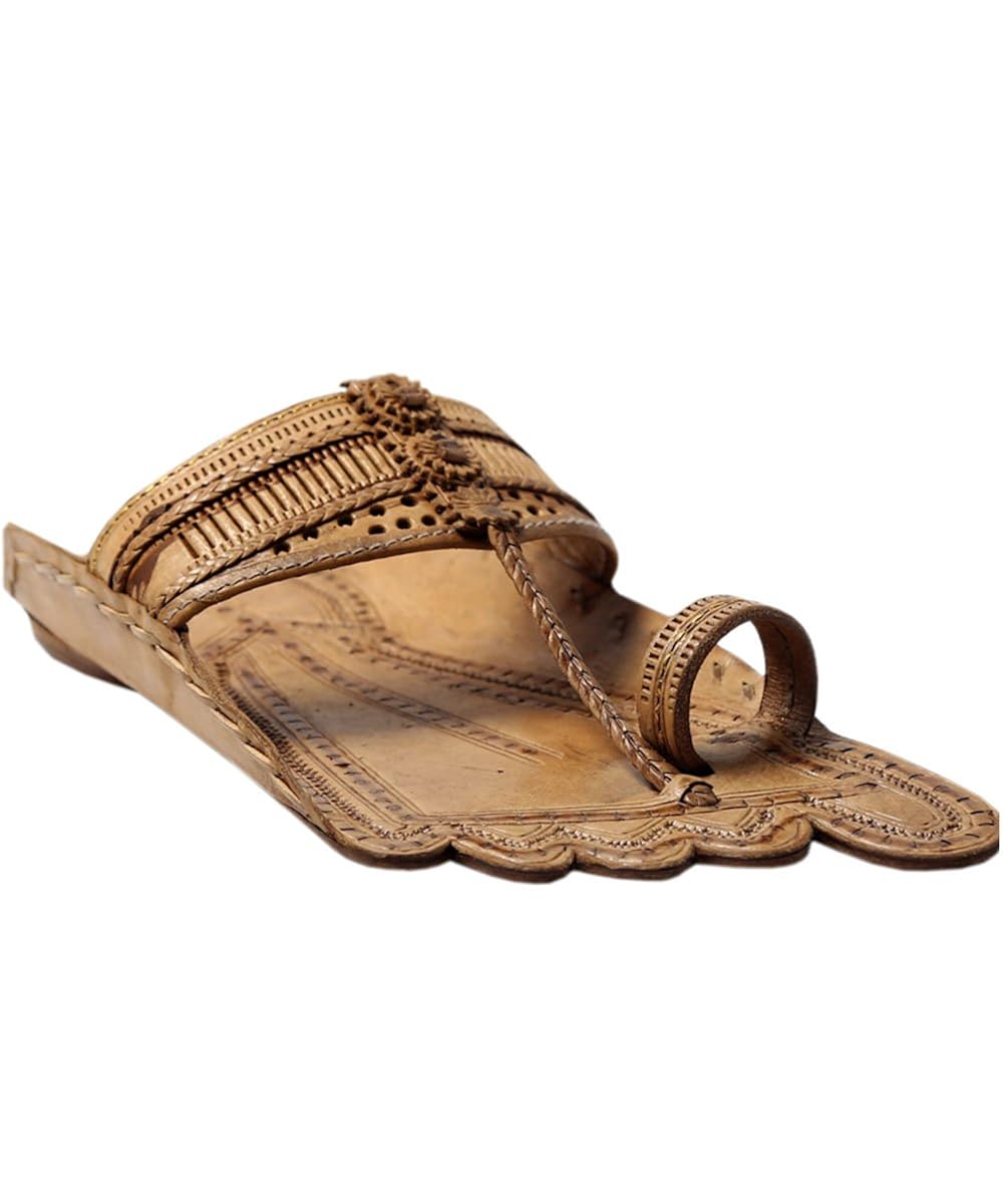 kolhapuri chappal man