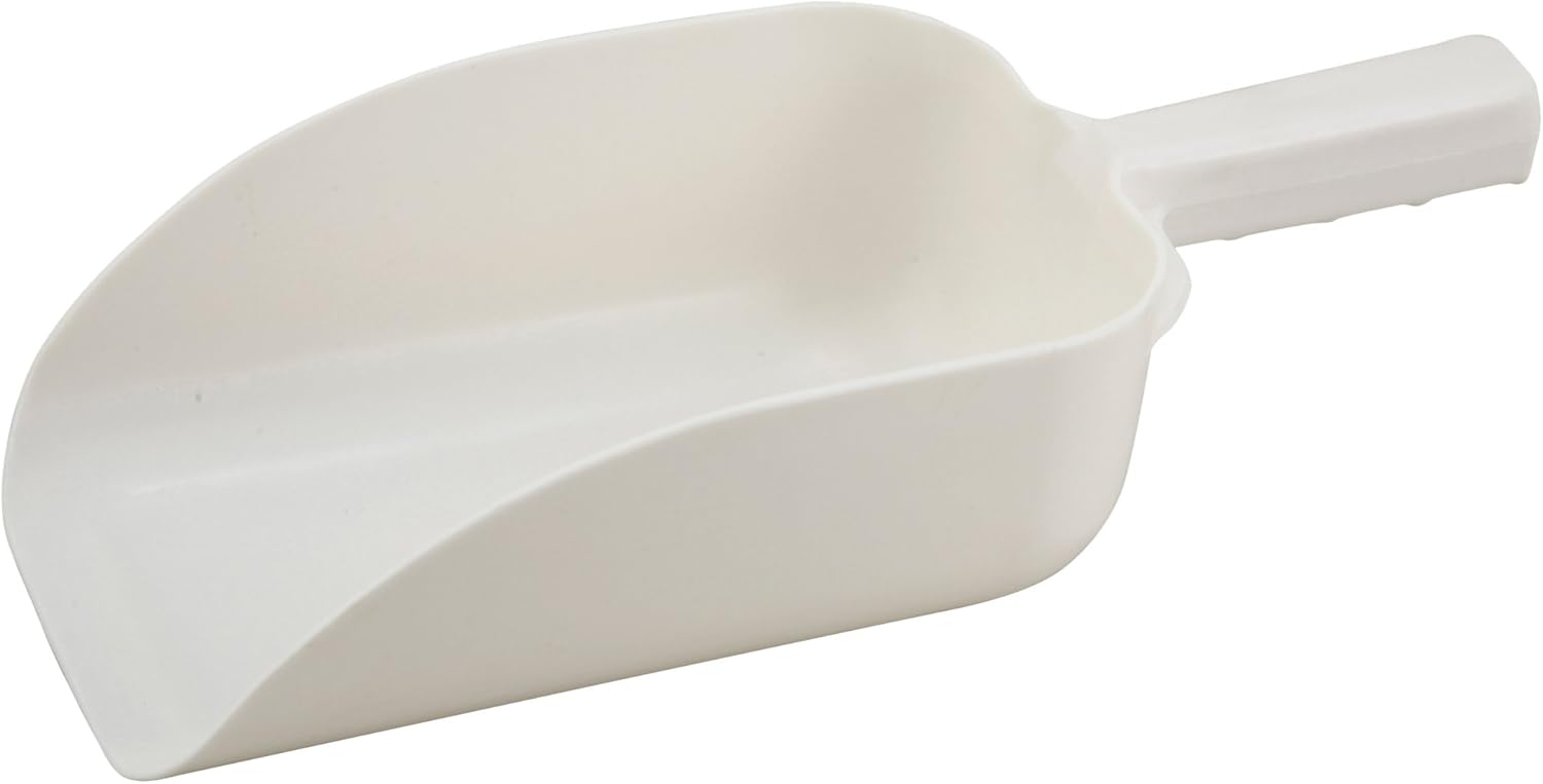 Winco White Utility Plastic Scoop, 64-Ounce
