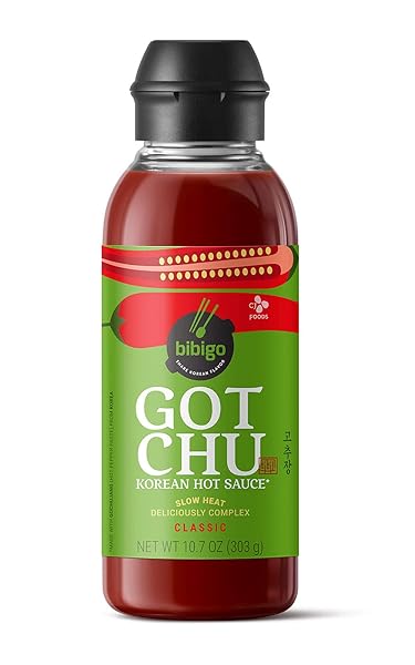 BIBIGO GOTCHU – CLASSIC KOREAN HOT SAUCE, MADE WITH GOCHUJANG FERMENTED PEPPER PASTE, LOW HEAT SWEET-SPICY-SAVORY-EARTHY FLAVOR [10.7 OZ SQUEEZE BOTTLE]