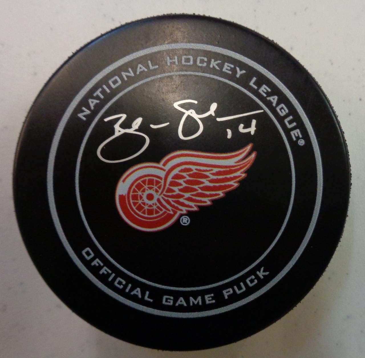 Brendan Shanahan Autographed Official Detroit Red Wings Game Puck