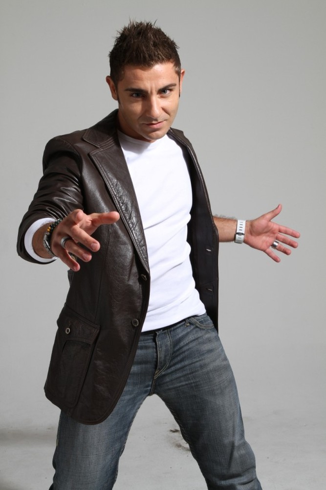 Fabrizio Faniello à écouter ou acheter sur Amazon Music dès maintenant