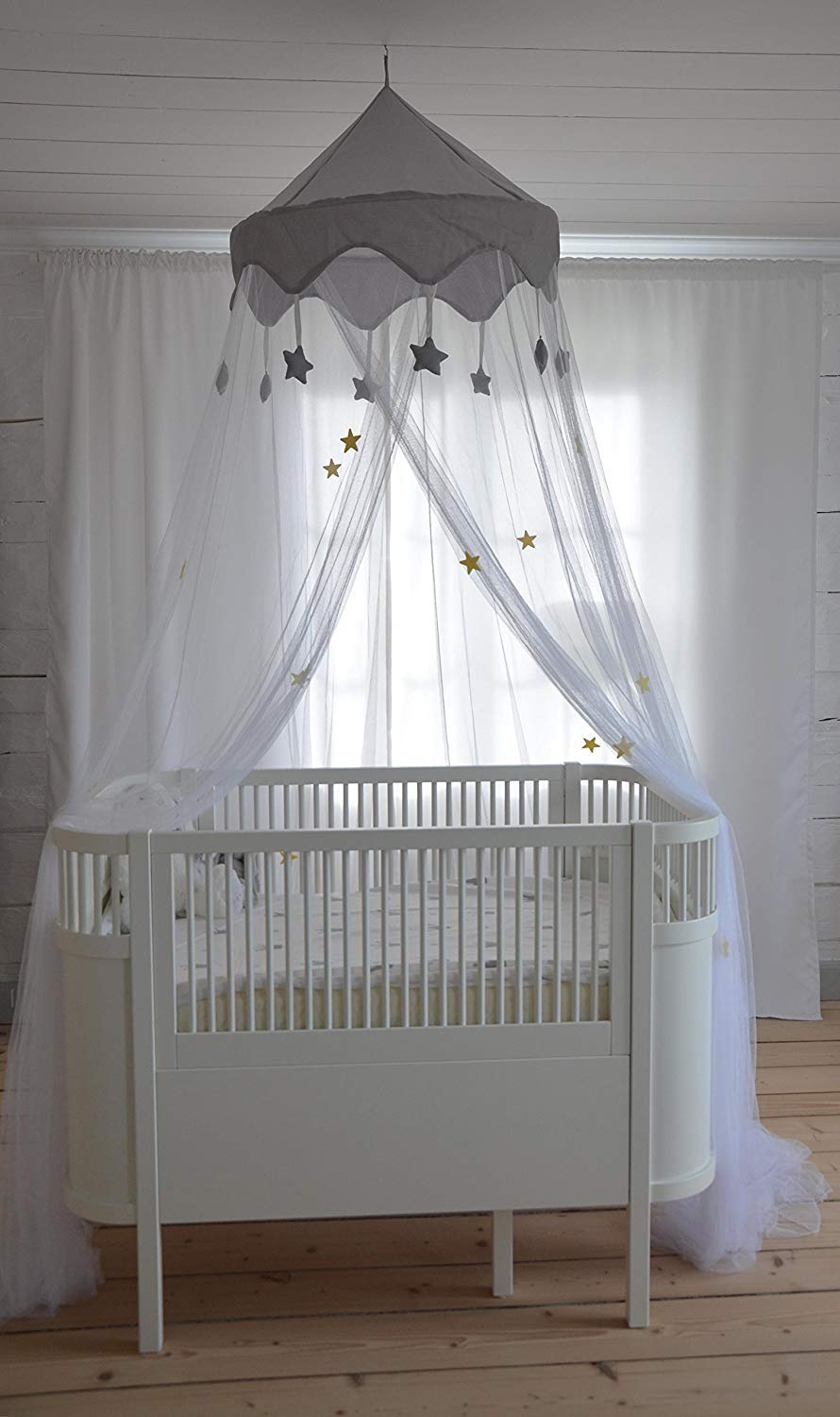 canopy above crib