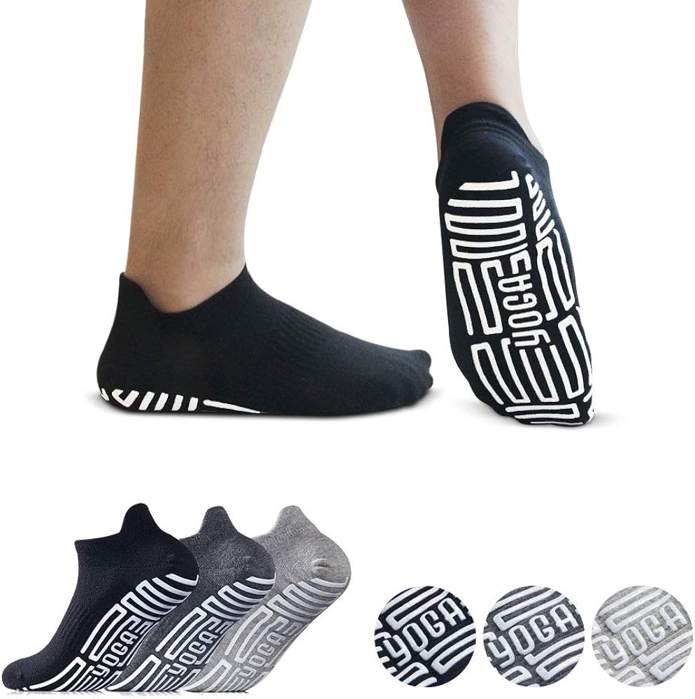 3 Pairs Men's Yoga Socks Non Slip Skid Socks with Grips for Pilates Ballet Fitness for Men: Clothing