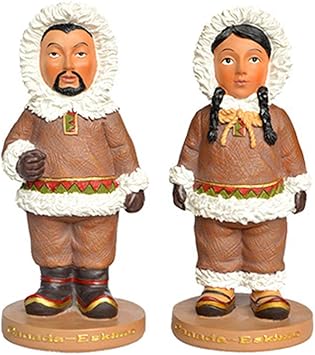 Amazon Co Jp リビングルームスタチュー レジンスタチュー 手描きの置物スタチュー エスキモーの民族衣装 彫刻カップル キャラクターシミュレーション彫刻 6 8x6 8x15cm スポーツ アウトドア