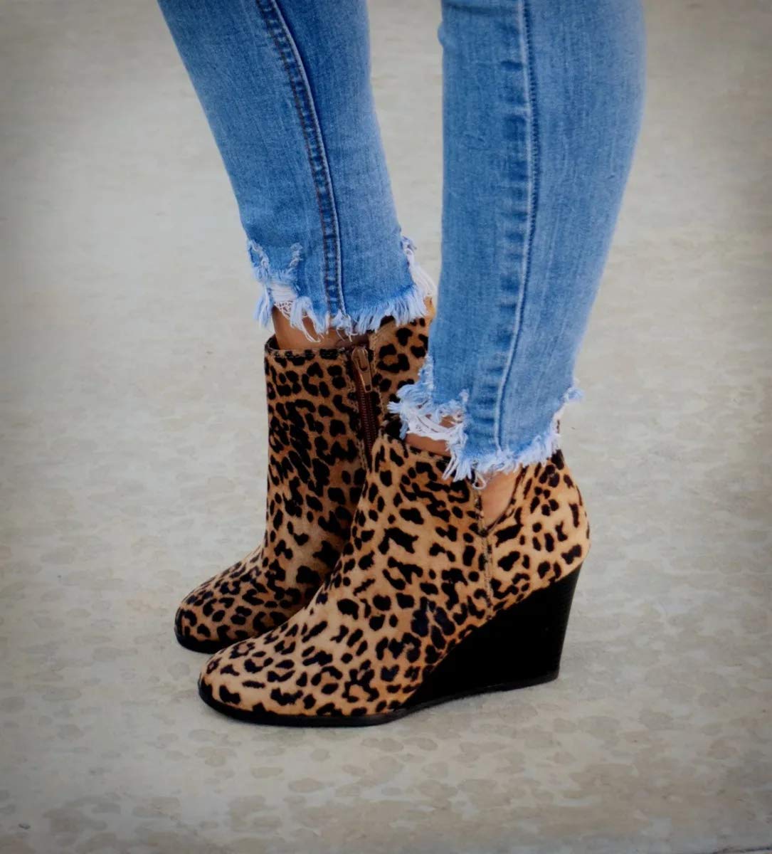LAICIGO Womens V Cut Wedge Ankle Booties Zip-up Closed Toe Stacked Heel Faux Suede Winter Boots - Image 4