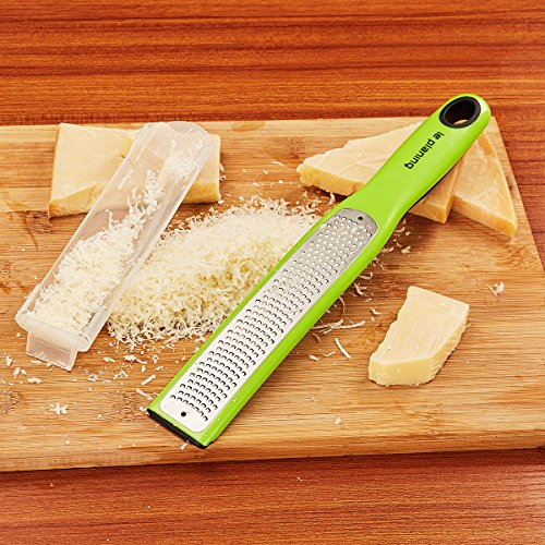 LE PLANING Lemon Grater, Zesters,Ginger Cheese Grater, Zester Grater for Cheese,Stainless Steel Blade for Garlic, Nutmeg, Chocolate, Vegetables, Fruits, Potato, Onions, with Protective Cover(Green) - Thumbnail 2